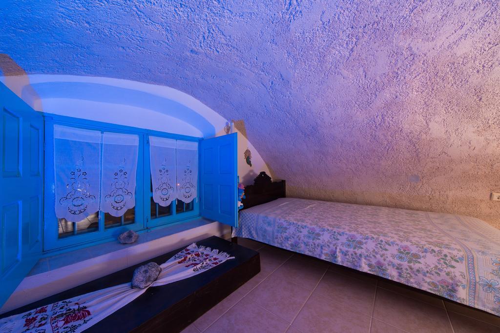 Canava Santino Cave Houses Messaria  Exterior photo