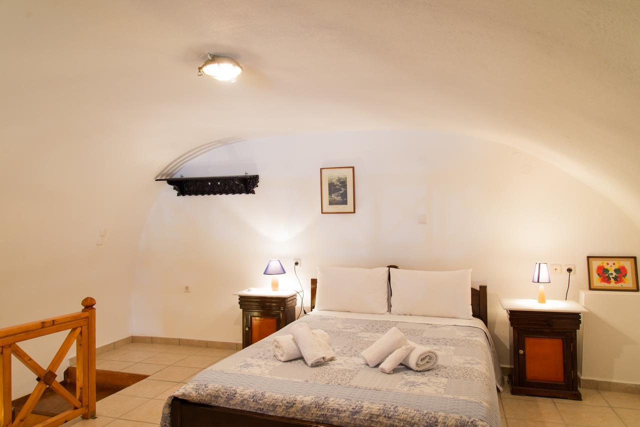 Canava Santino Cave Houses Messaria  Exterior photo