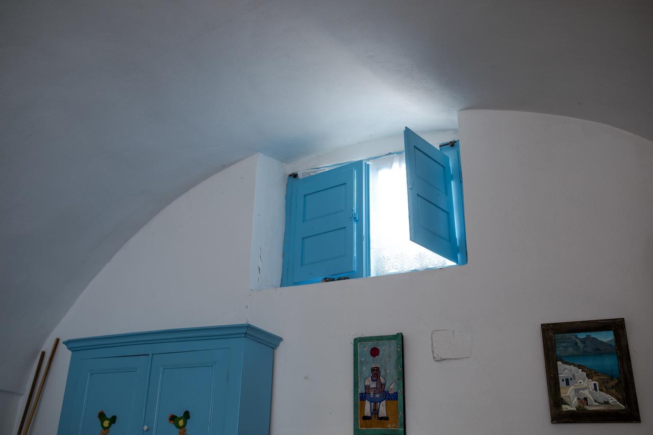 Canava Santino Cave Houses Messaria  Exterior photo