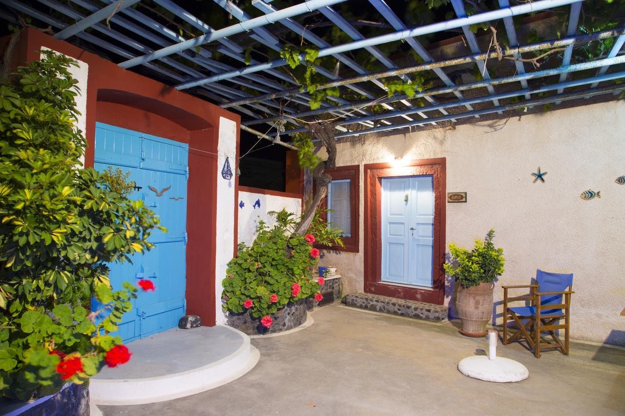Canava Santino Cave Houses Messaria  Room photo
