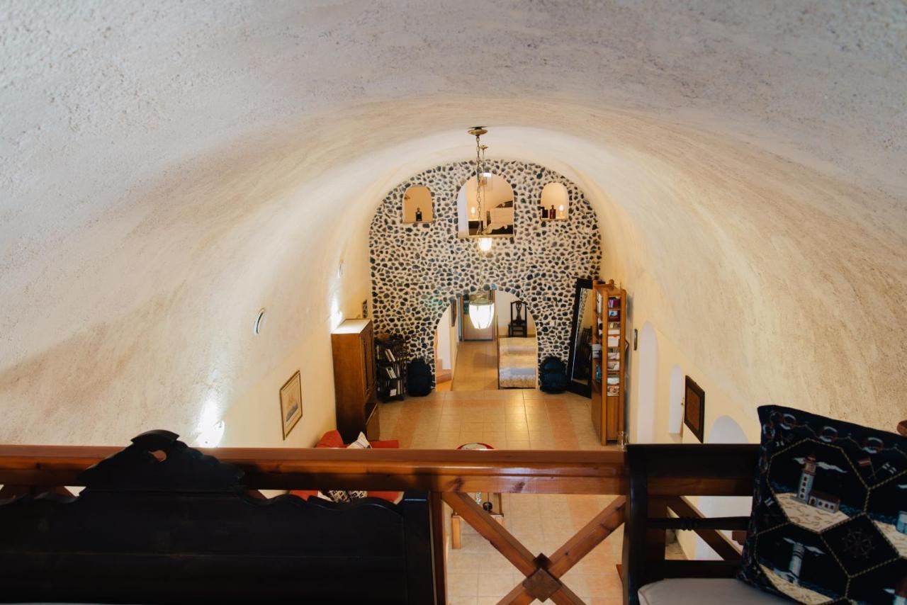 Canava Santino Cave Houses Messaria  Room photo
