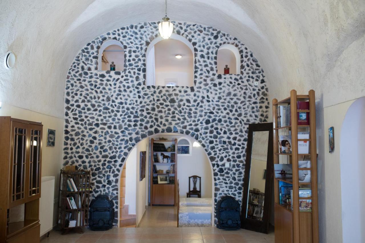 Canava Santino Cave Houses Messaria  Room photo